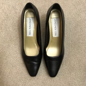 Jones New York Black Leather heels
